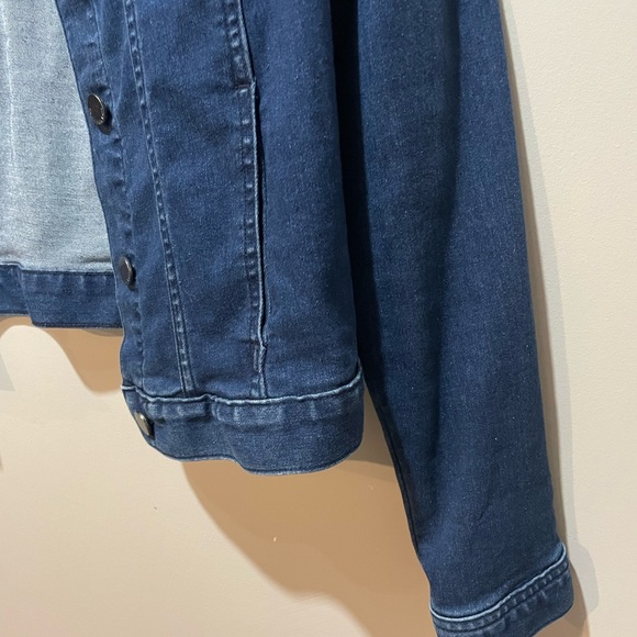 Calvin Klein Jeans Denim Jacket - Picture 9 of 9